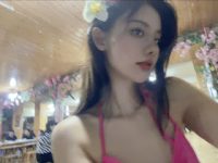 Jiu Shi A Zhu A (就是阿朱啊) – 逛超市 撸猫