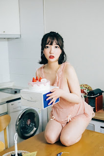 [Loozy] Son Ye-Eun (손예은) – Happy Birthday (+S.Ver)