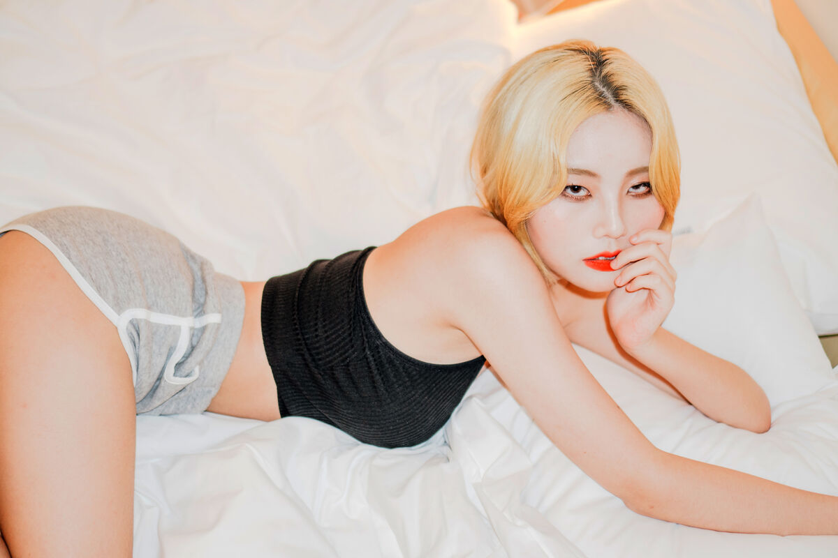 SaintPhotoLife Yuna 유나 Vol.14 Jeju Story Part 1 Part1