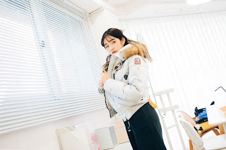 [Loozy] Sonson (손손) – Nude Apron