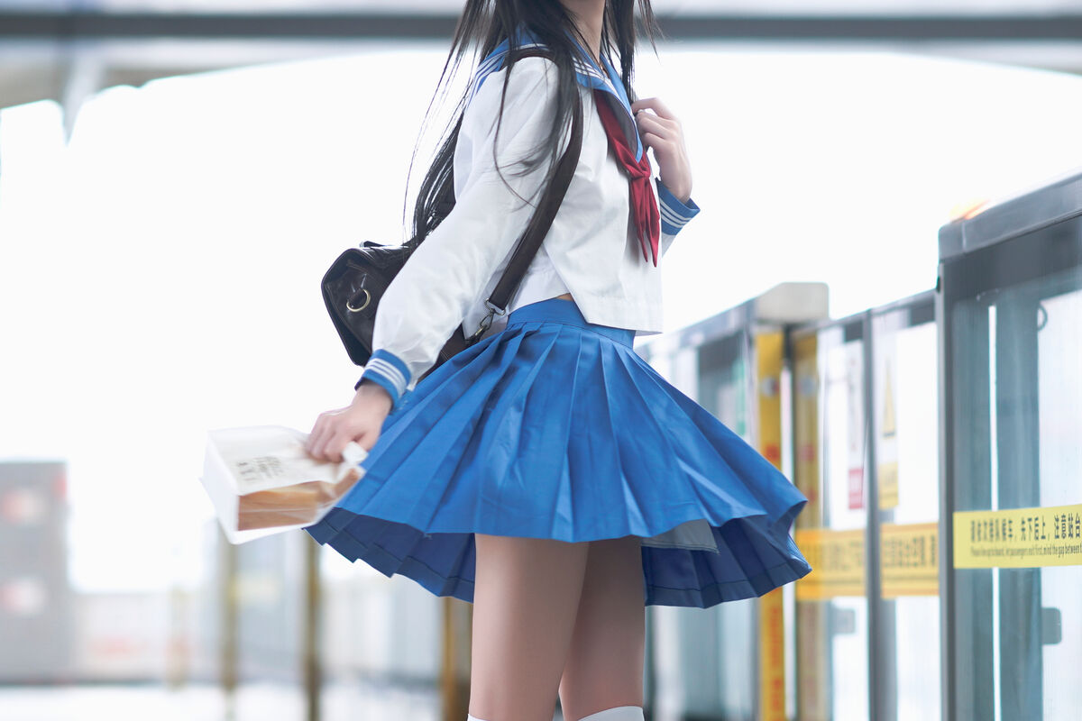 Coser@桜桃喵 – 地铁JK (34P)