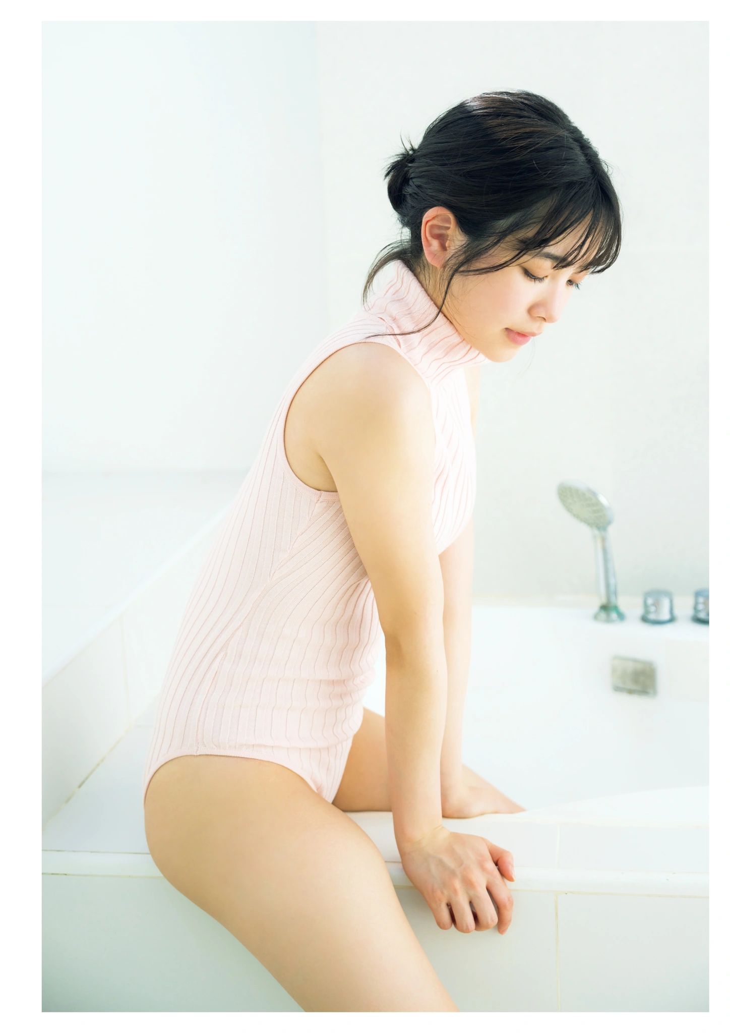Maya Imamori 今森茉耶, 1st写真集 「恋がはじまクる」 Set.02