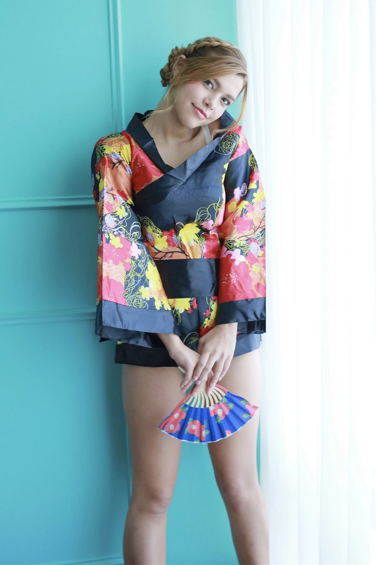 Nana Watson 写真集 Evolved Gravure 『Encantada.〜はじめまして〜』