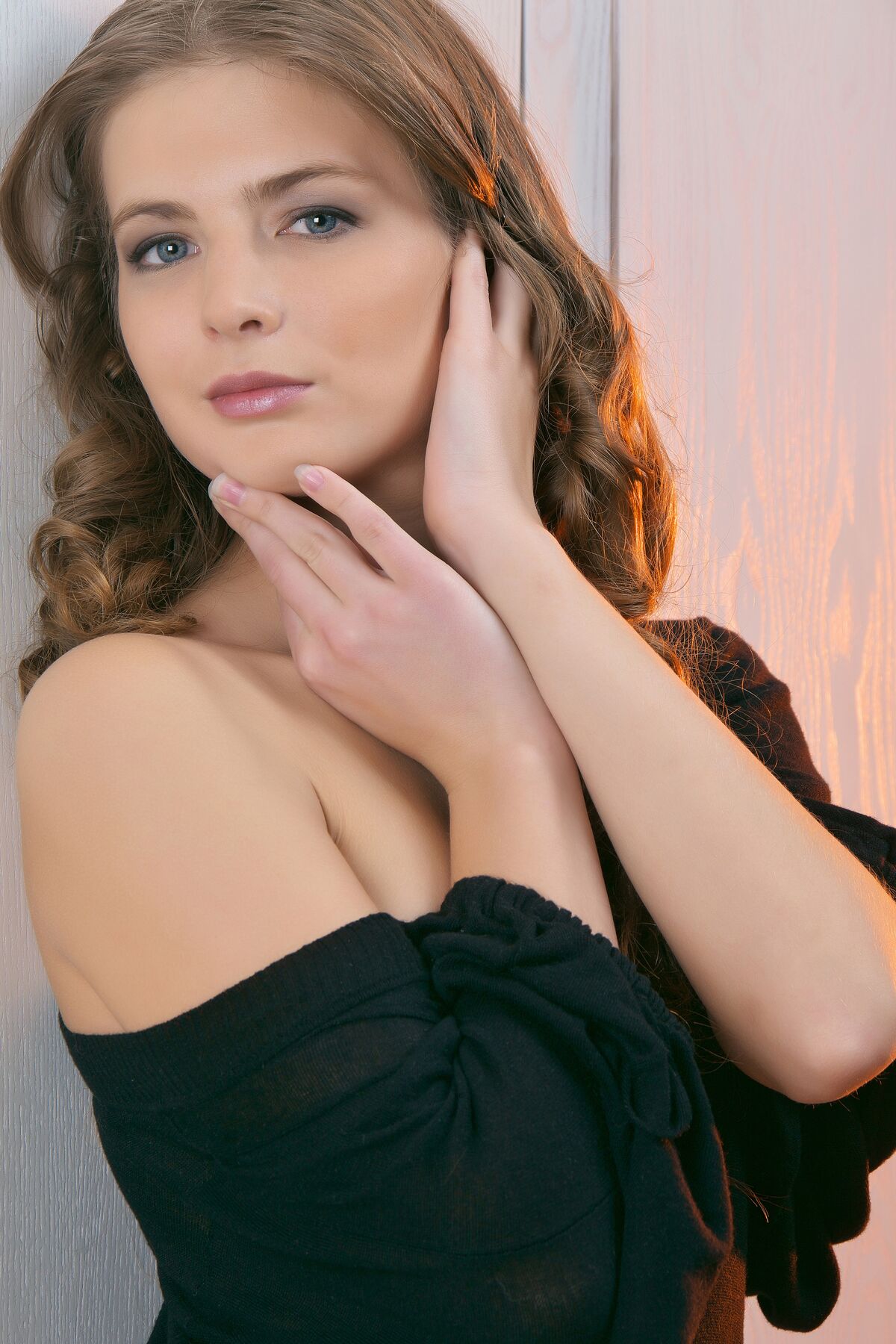 MetArt Kate E – Presenting Part01 (64P)