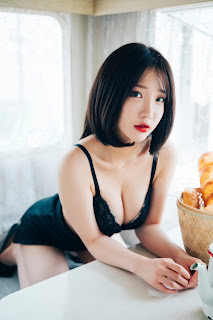 [Loozy] Son Ye-Eun (손예은)- Officegirls Vacation Vol.2