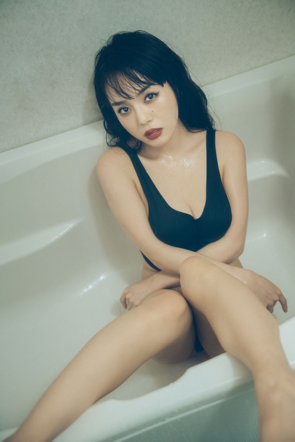 EIMI – Undergarments (88P)
