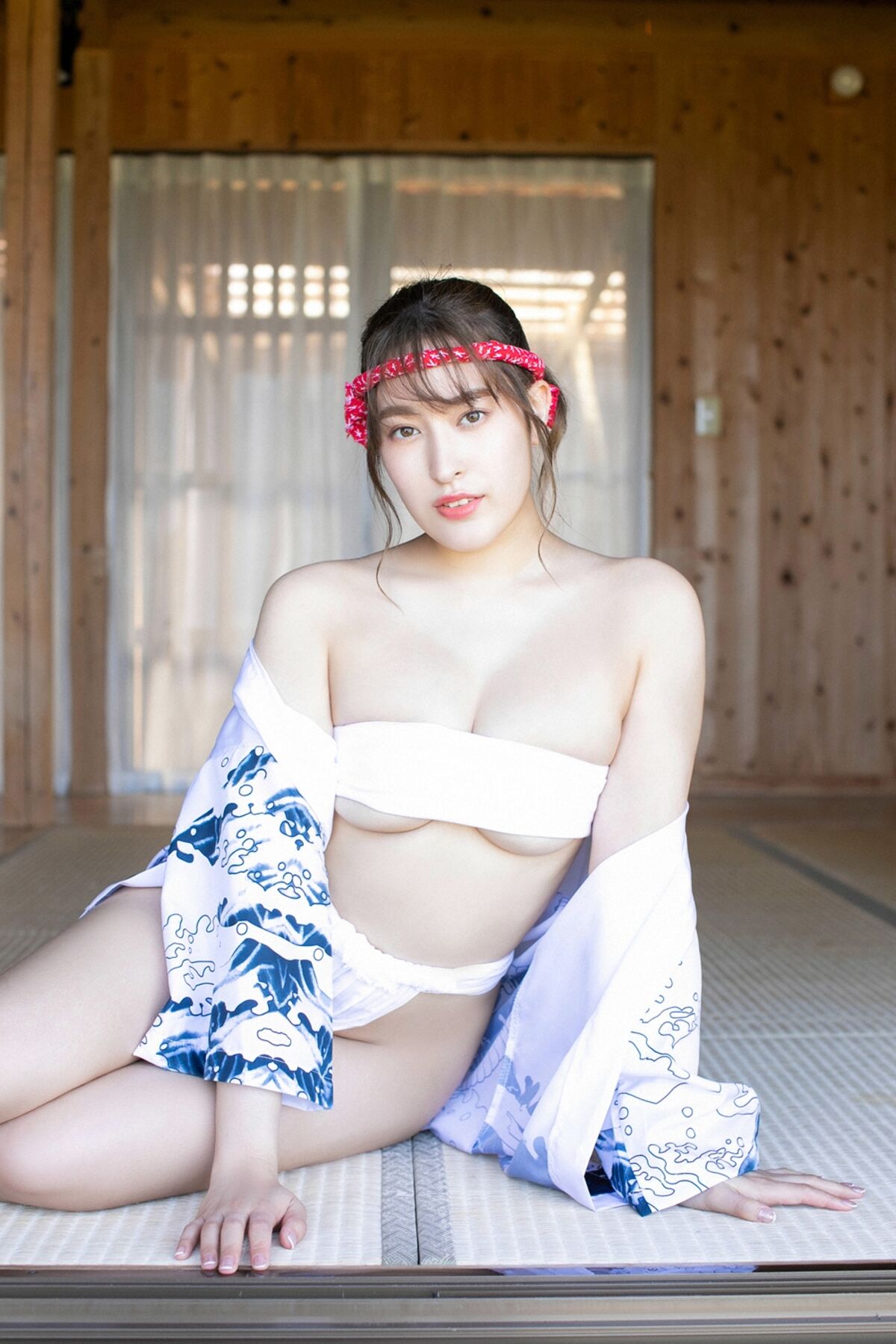 YS Web 2021-09-01 Vol.928 Rina Hirata 平田梨奈 – 元AKB48ひらりーの衝撃 泡風呂ショット