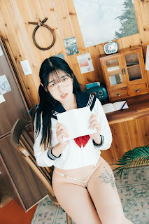 [Loozy] Sonson (손손) – Adult Sailor (+S.Ver)