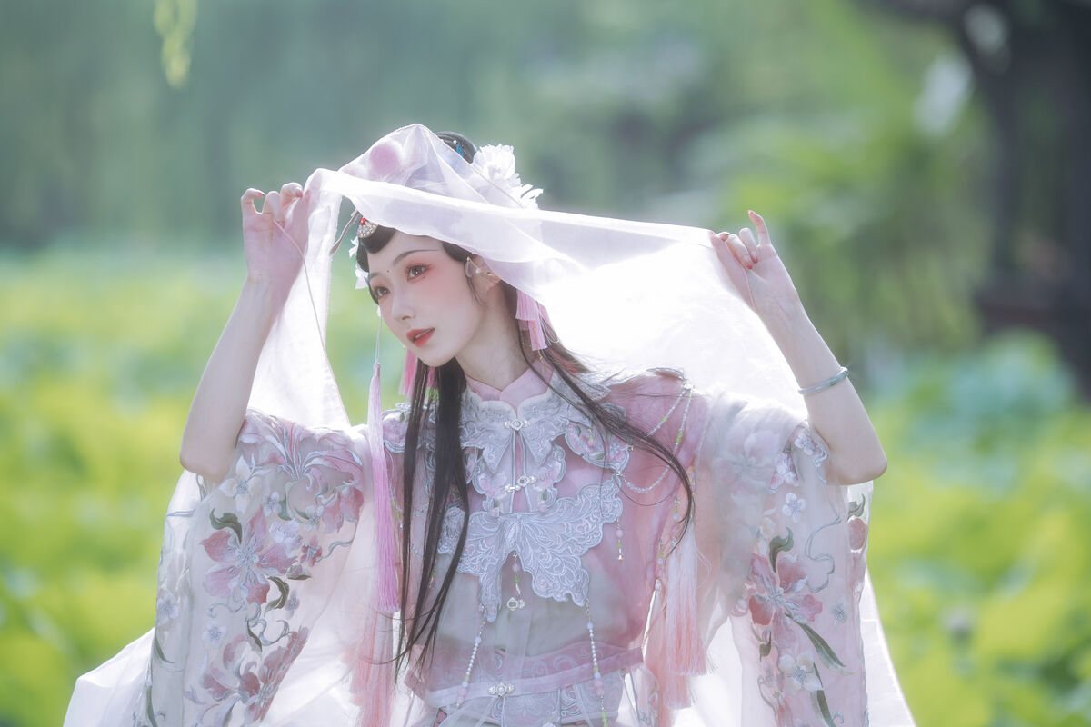 YiTuYu艺图语 Vol.8510 就是景年 (23P)