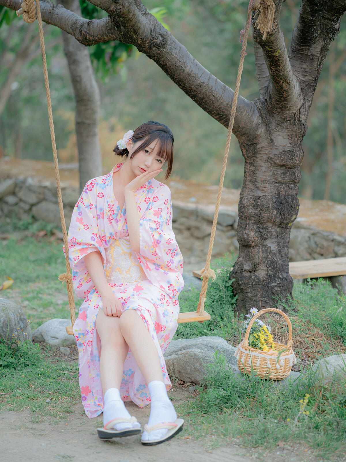 Coser@Nagisa魔物喵 – 2025年04月打包合集 Part02 (73P)