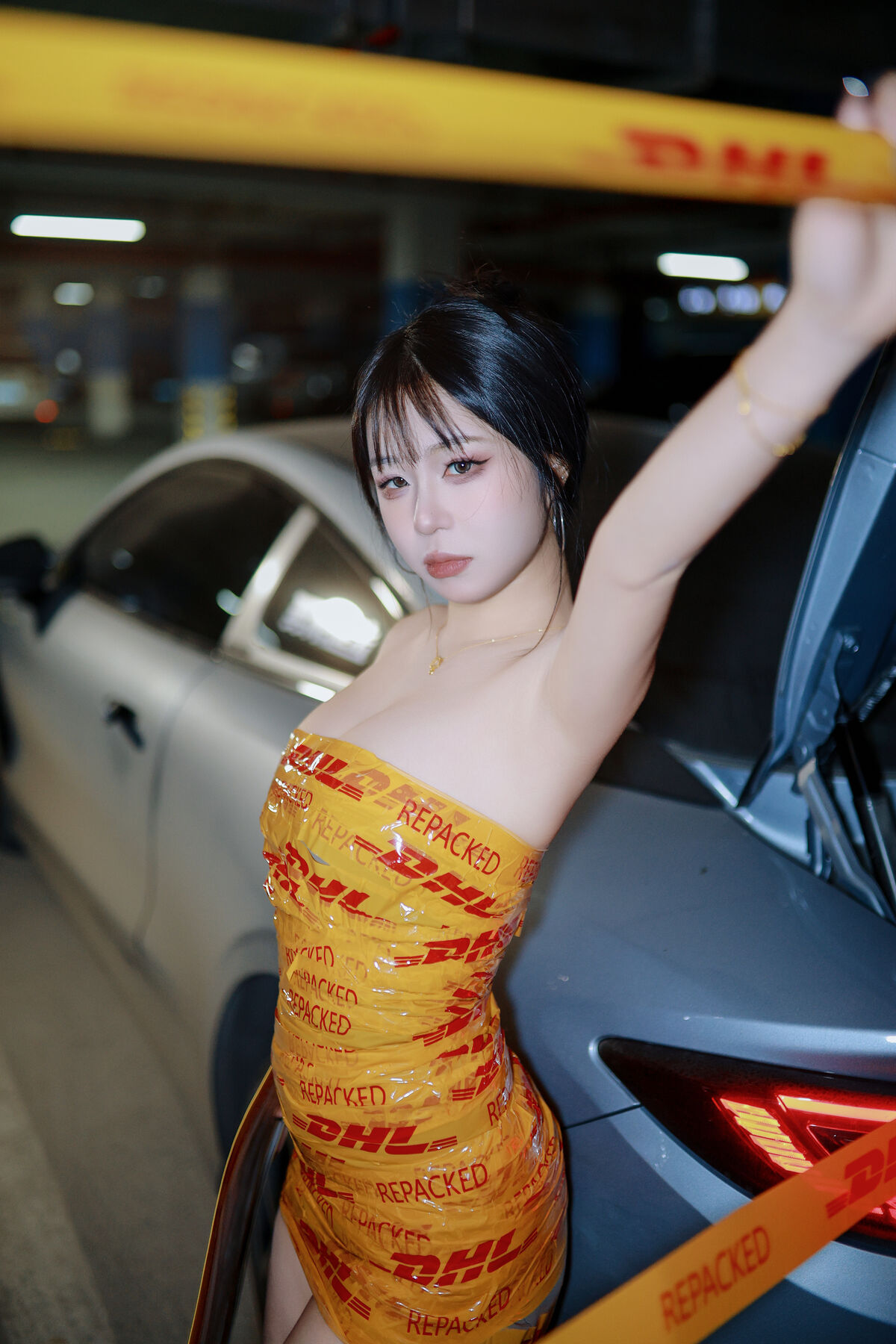 YiTuYu艺图语 Vol.8494 王哪跑 (28P)