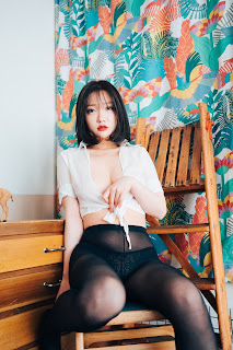[Loozy] Son Ye-Eun (손예은) – Officegirls Vacation Vol.1