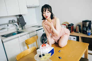 [Loozy] Son Ye-Eun (손예은) – Happy Birthday (+S.Ver)