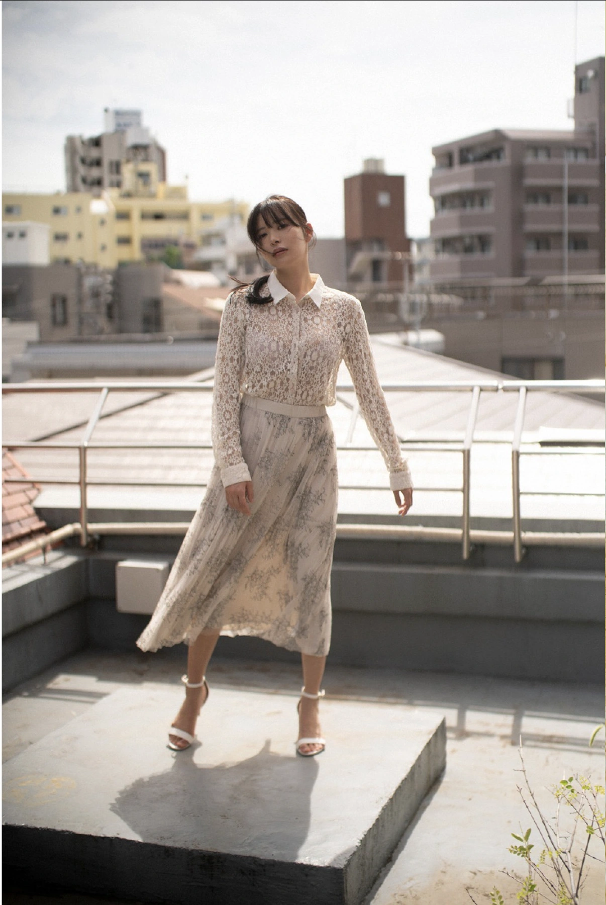 Mio Ishikawa 石川澪, FLASH 2025.09.30 (フラッシュ 2025年9月30日号)