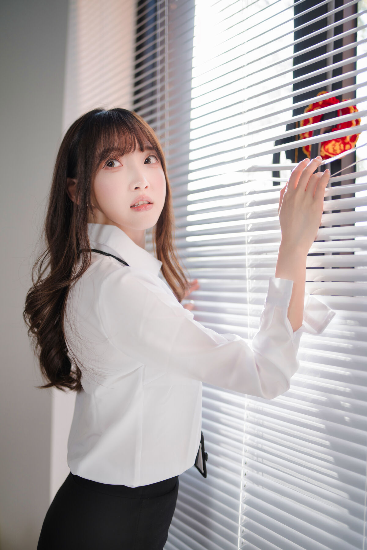 YiTuYu艺图语 Vol.8516 冰冷企鹅 (34P)