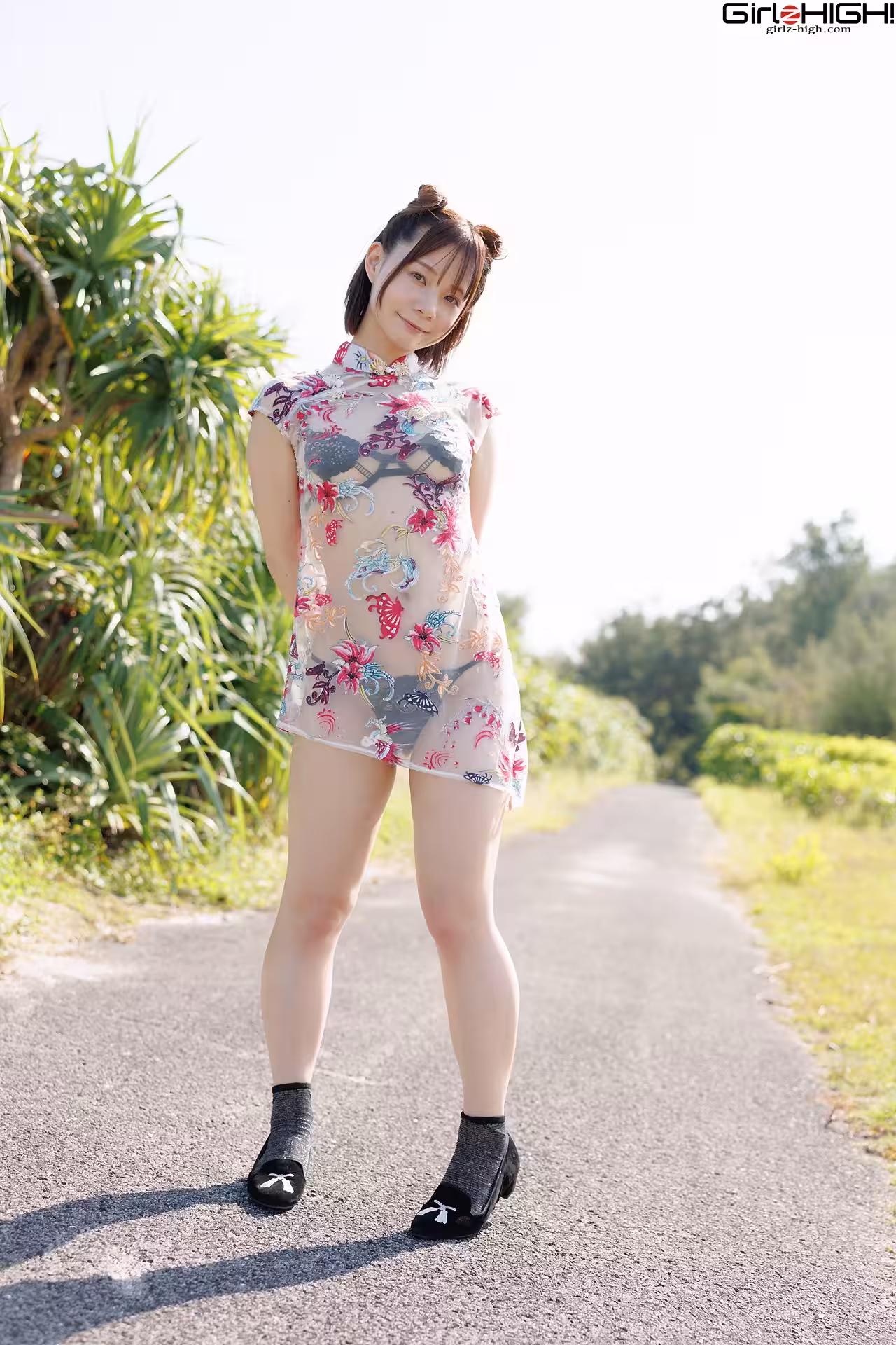 [Mana 真奈] 散發一股誘人氣質 既甜美又性感 (70 Photos)