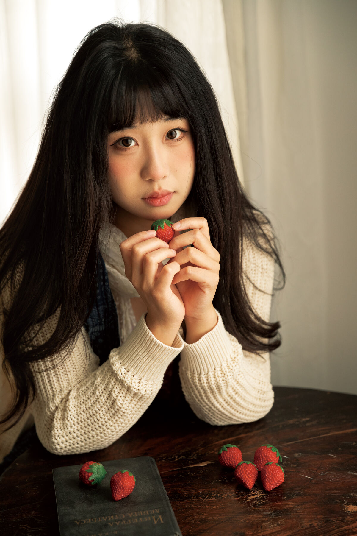 YiTuYu艺图语 Vol.8505 梅子梅子 (28P)