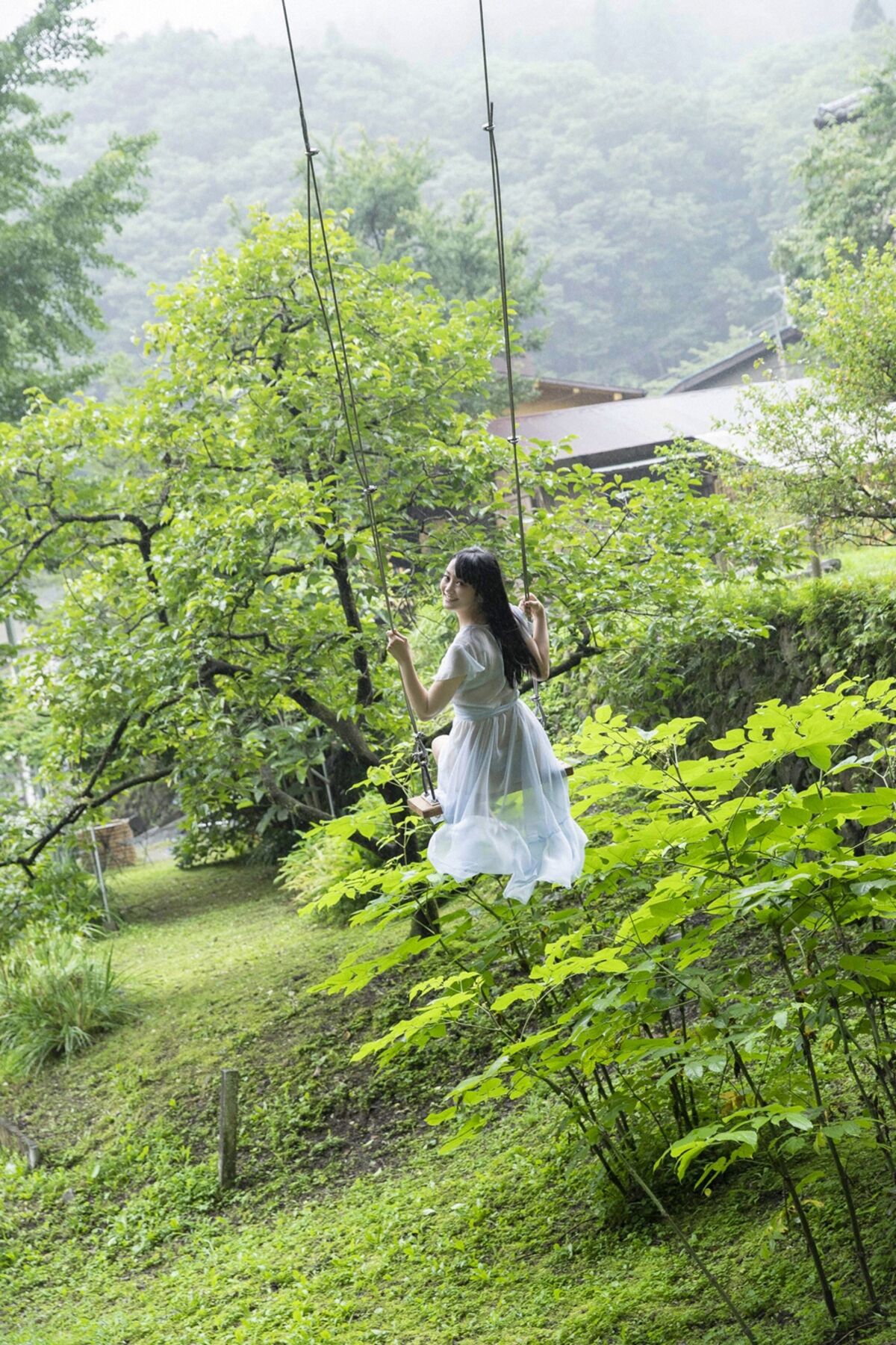 YS Web 2020-12-09 Vol.901 Mariko Seyama 脊山麻理子 – 才女アナウンサーの愛人遊戯