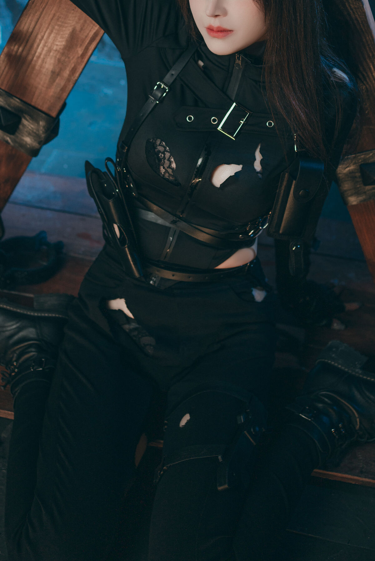 Coser@鹿八岁 – 特工的堕落 后篇 Part01 (56P – 1V)