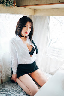 [Loozy] Son Ye-Eun (손예은)- Officegirls Vacation Vol.2