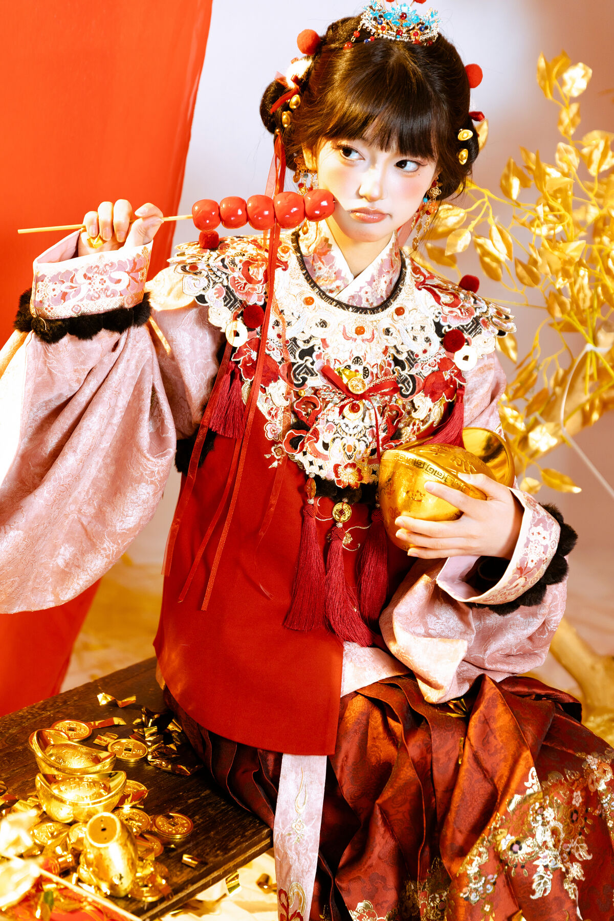 YiTuYu艺图语 Vol.8472 冷酷王爷 (24P)