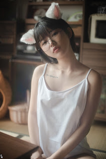 [PINK] U.Hwa (은유화) – My Cat