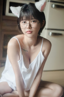 [PINK] U.Hwa (은유화) – My Cat
