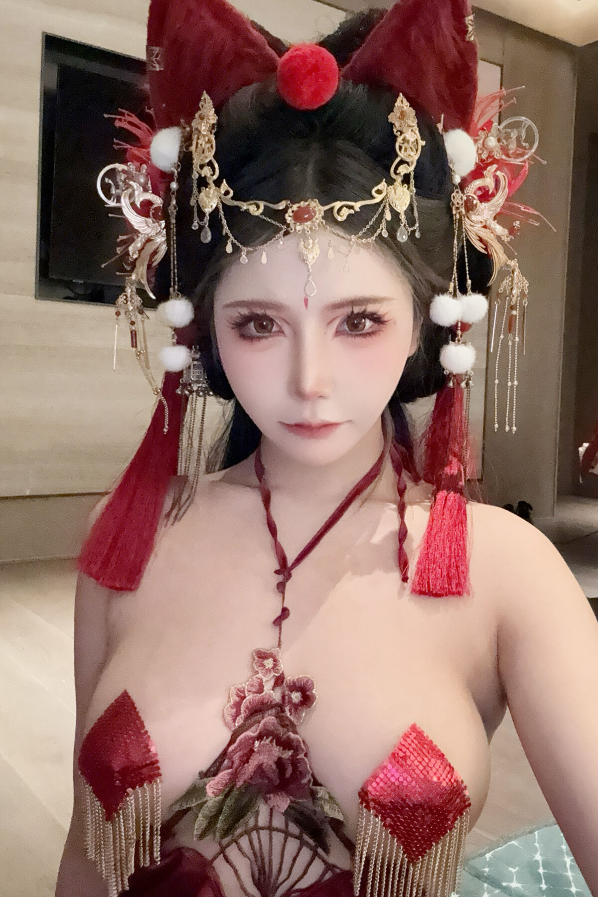 Coser@抱走莫子aa – 红色小尾巴 Part1