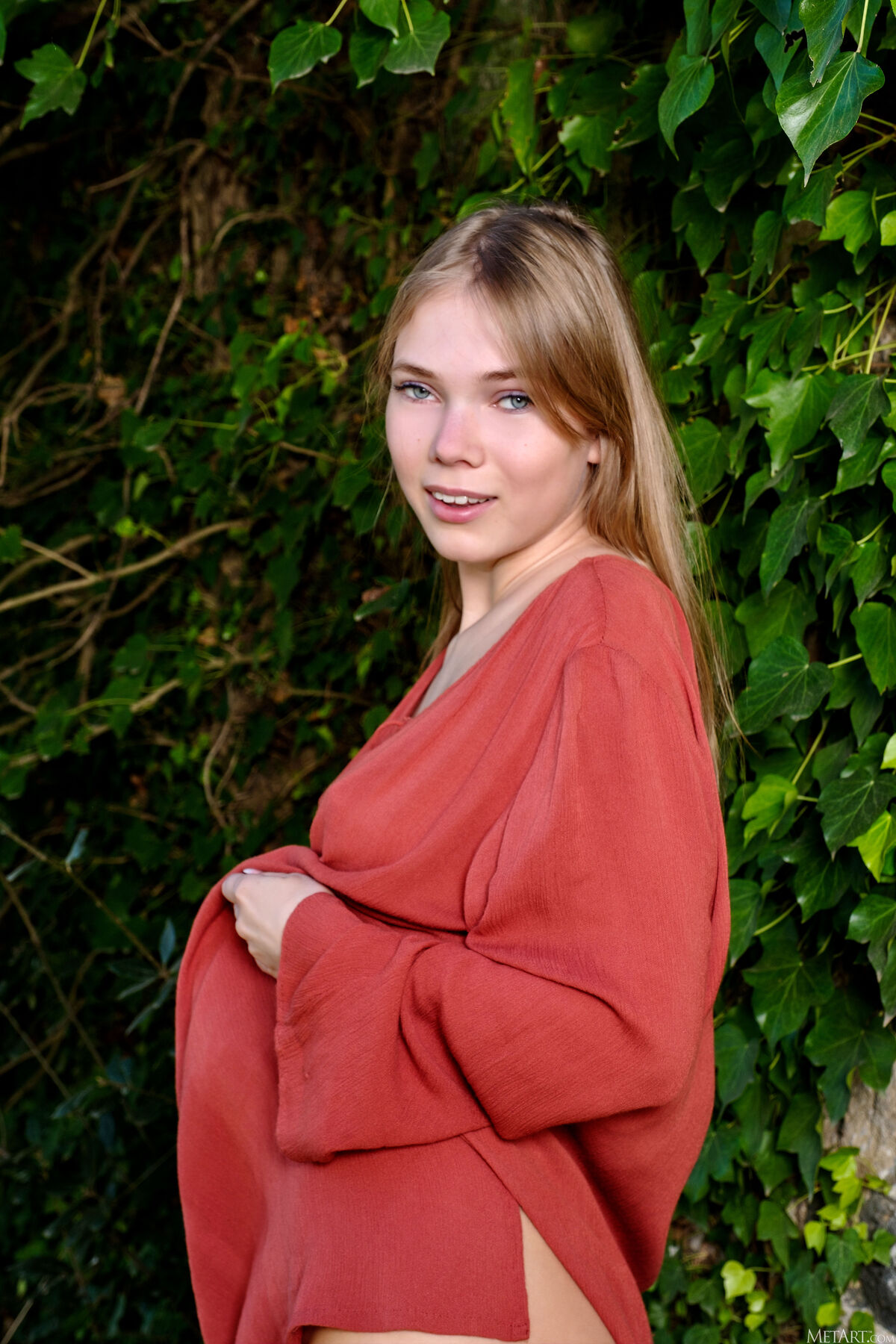 MetArt Luise – Clear Contrast Part1 (51P)