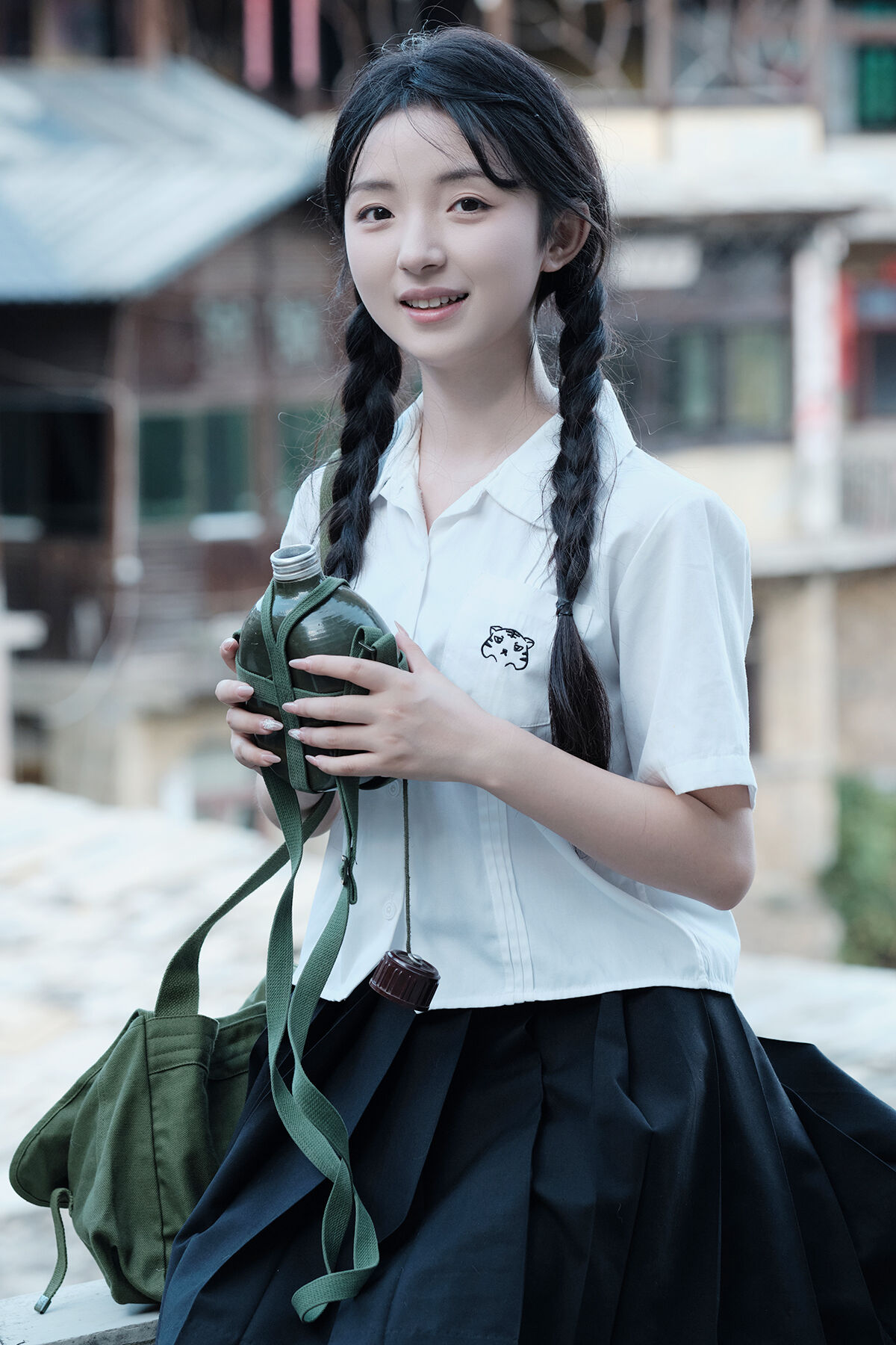 YiTuYu艺图语 Vol.7563 Min Zui Xiao Mo Xuan