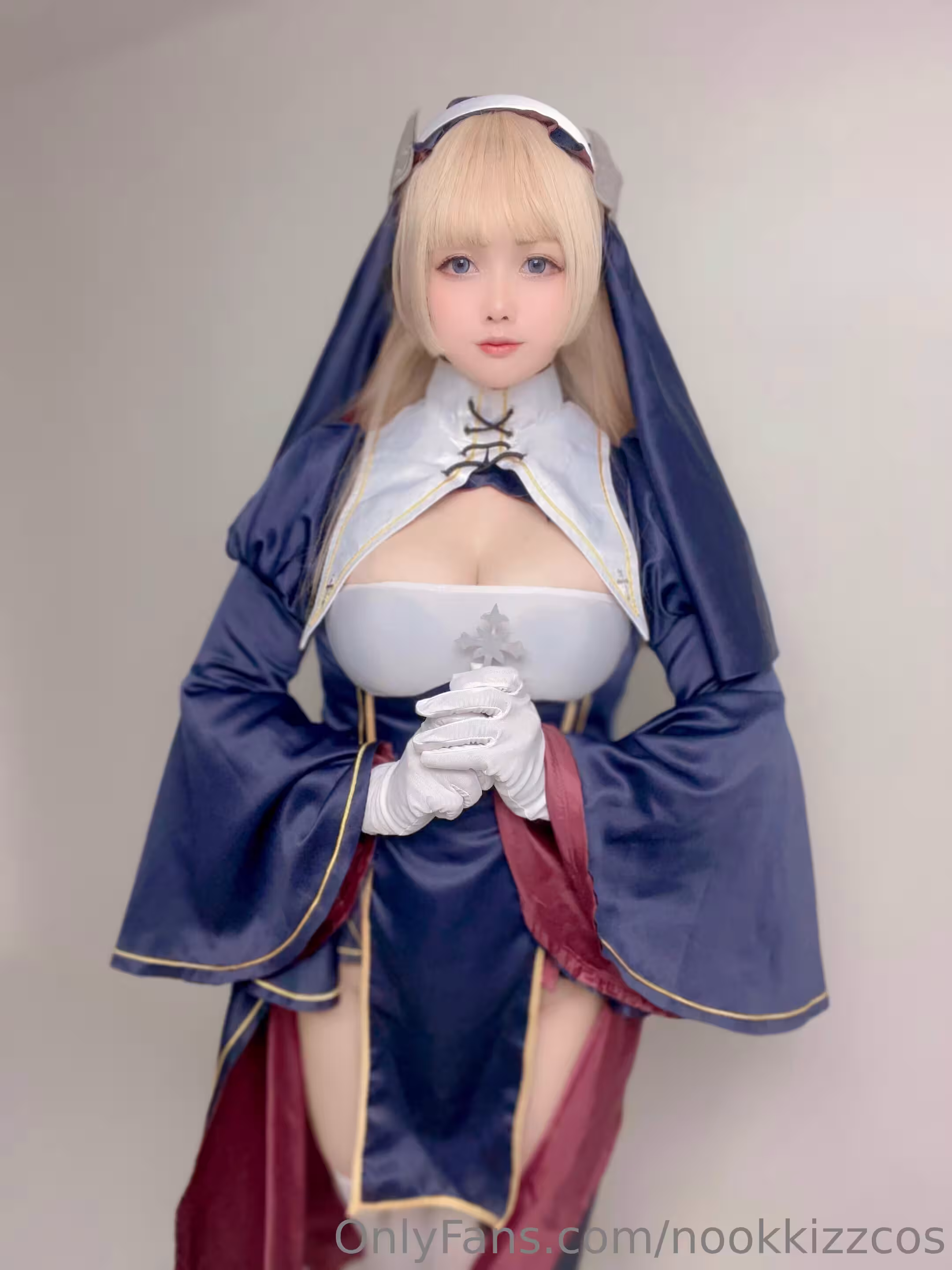 Berenice The Beach 1 (119 Photos)