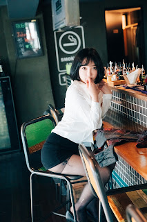 [Loozy] Son Ye-Eun (손예은) – Tainted Love Bar
