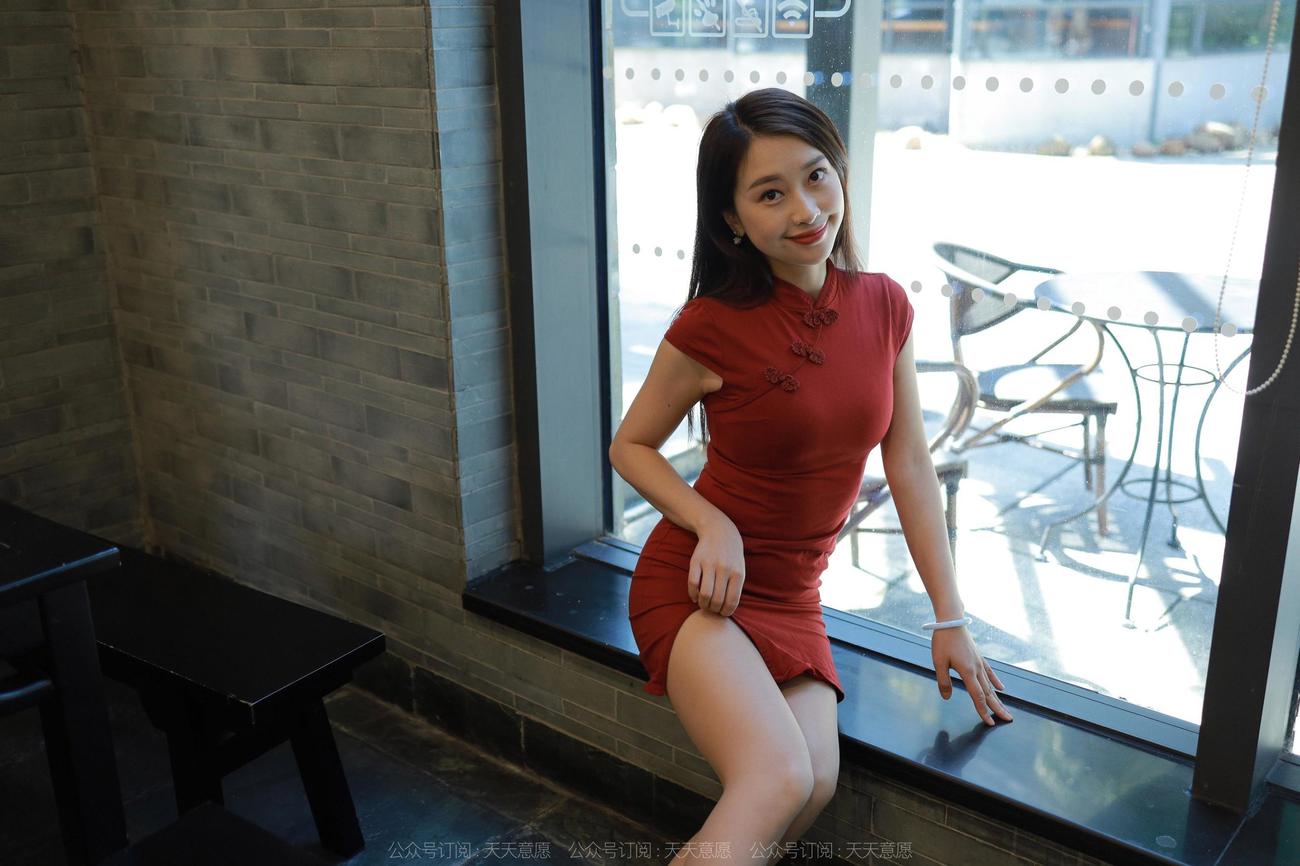 IESS异思趣向 - 模特：小婕 《红色玫瑰》