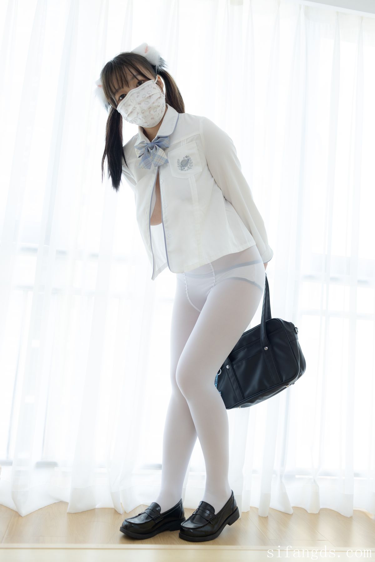 Shao Nu Zhi Xu 少女秩序 – 超级VIP 内部高价定制 R18 JK束缚 Part03 (61P)