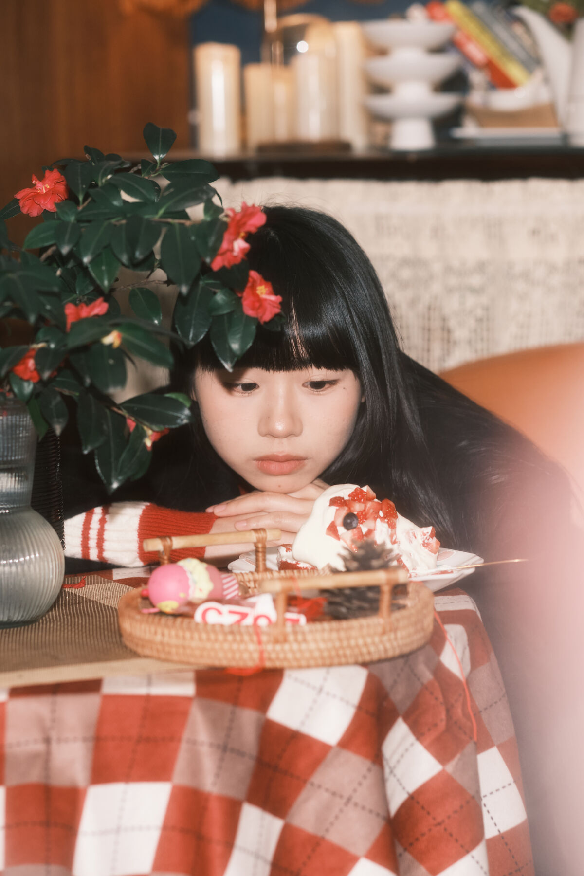 YiTuYu艺图语 Vol.8498 是三金呀 (34P)