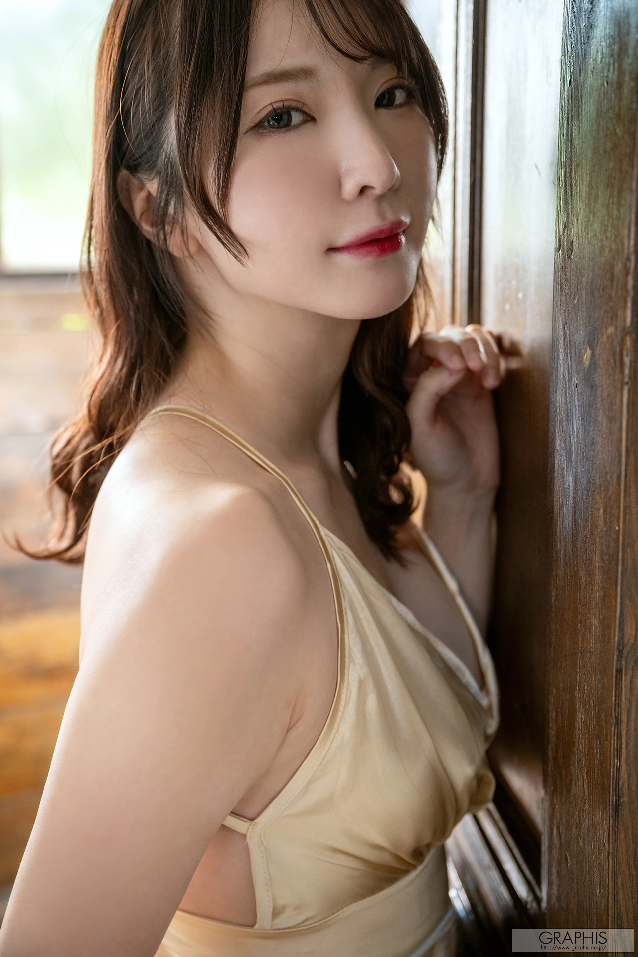 Yuuka Niizuma 新妻ゆうか, Graphis First Gravure Vol.05
