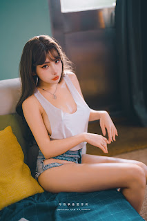 Coser@慕慕Momo – 新婚後不斷誘惑我的妻子