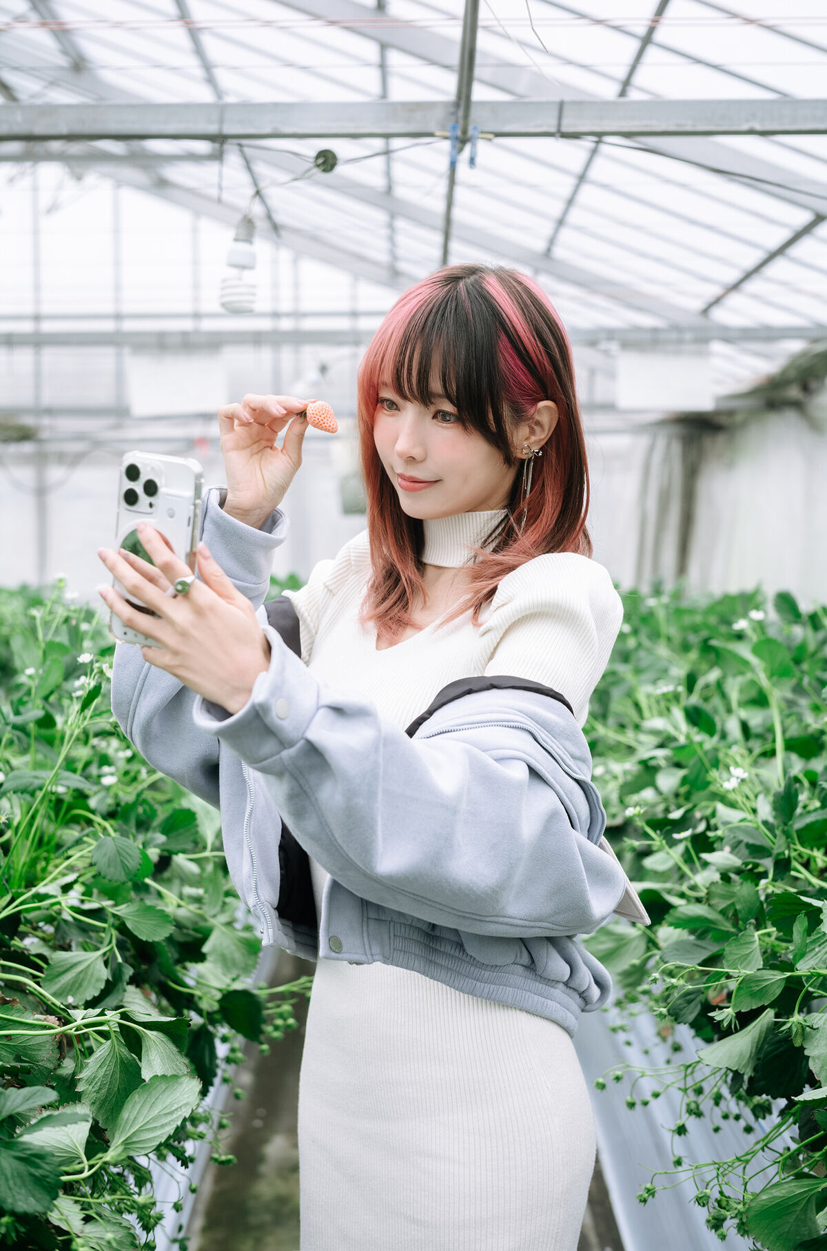Coser@Ely_eee ElyEE子 – Strawberry Picking Date (35P – 2V)