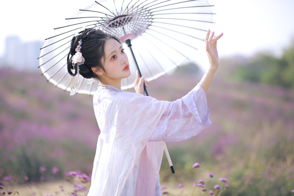 YiTuYu艺图语 Vol.8491 绵绵思远道 (23P)
