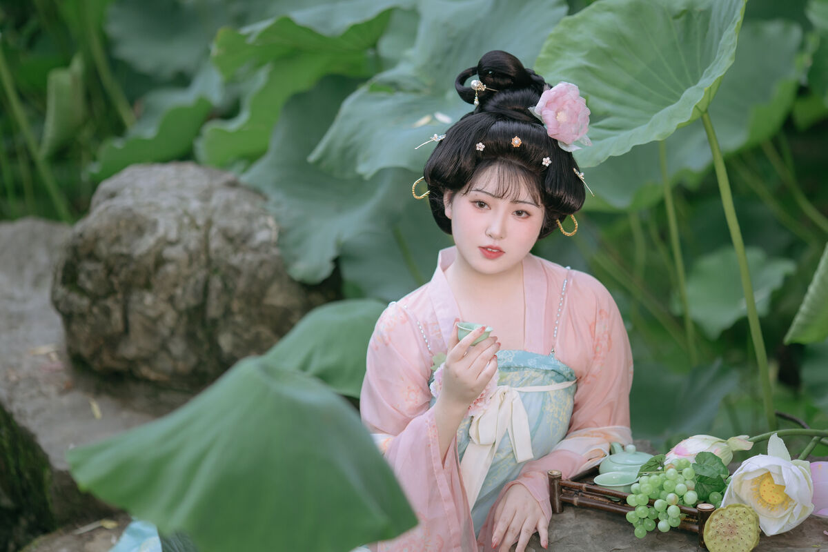 YiTuYu艺图语 Vol.8519 子小浔 (29P)