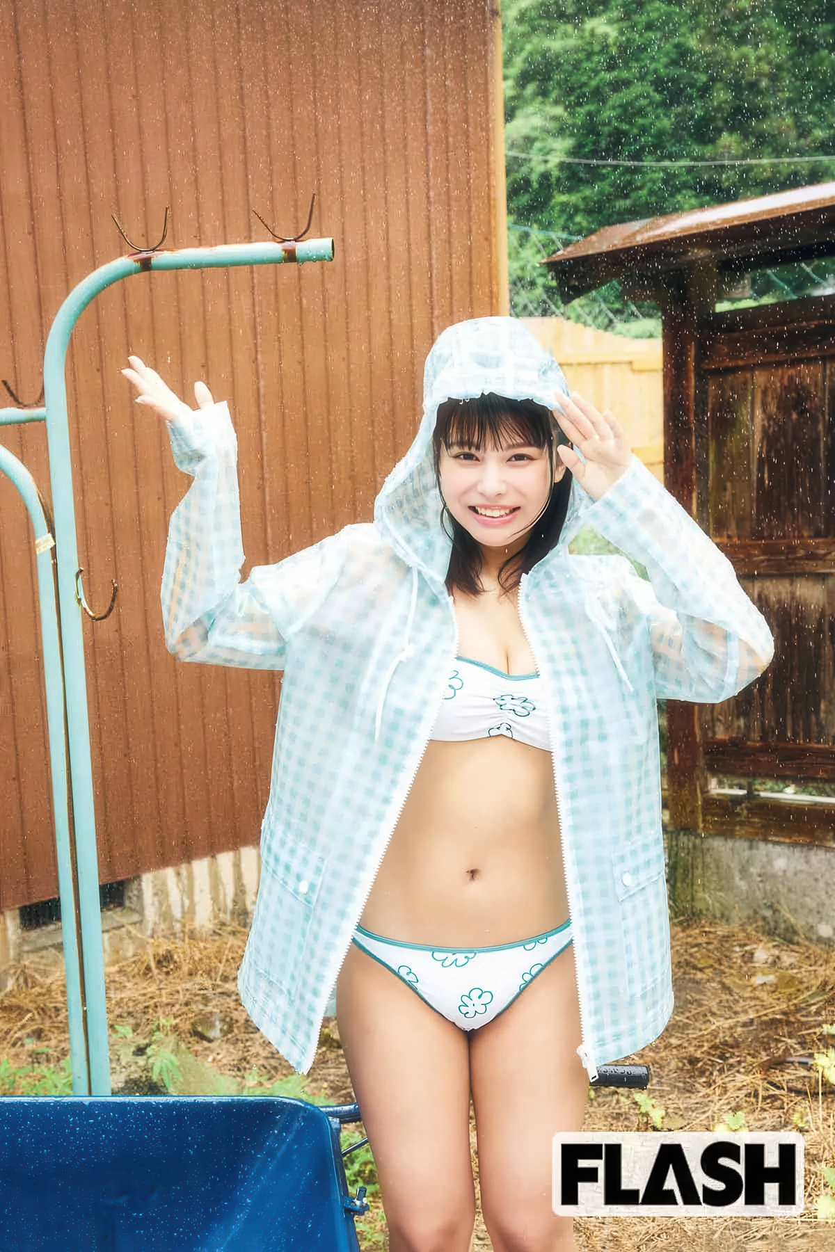 Amisa Miyazaki 宮崎あみさ, FLASH 2025.08.19-26 (フラッシュ 2025年8月19-26日号)