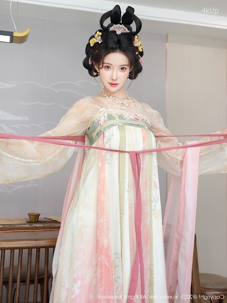 XIUREN No.10645 梨霜儿