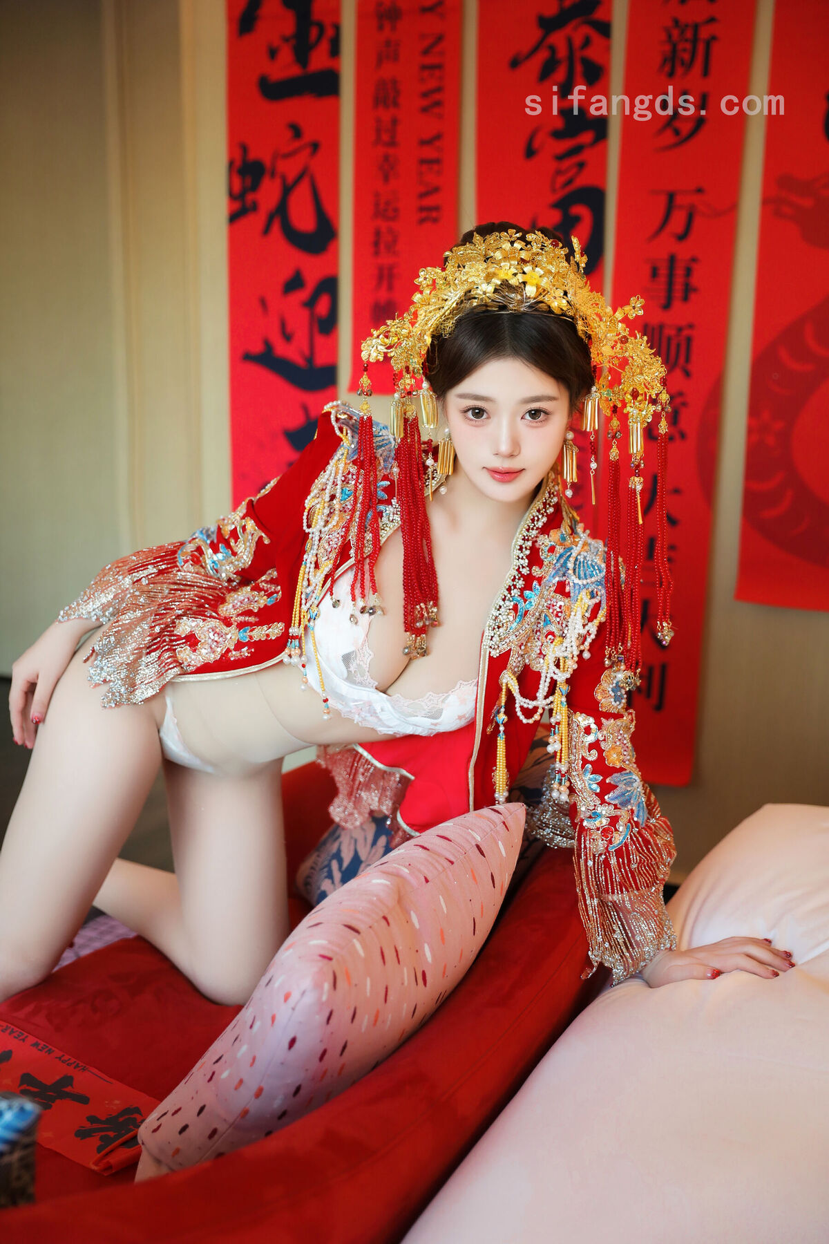 XR Uncensored Dan Dan Bao 蛋蛋宝 – R18 秀人网模特 秀禾服 (90P – 6V)