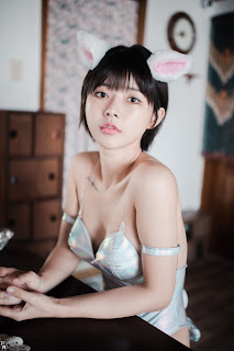 [PINK] U.Hwa (은유화) – My Cat