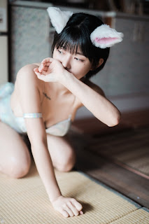 [PINK] U.Hwa (은유화) – My Cat