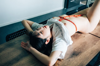 [Loozy] Sonson (손손) – Bondage Camp (+S.Ver)