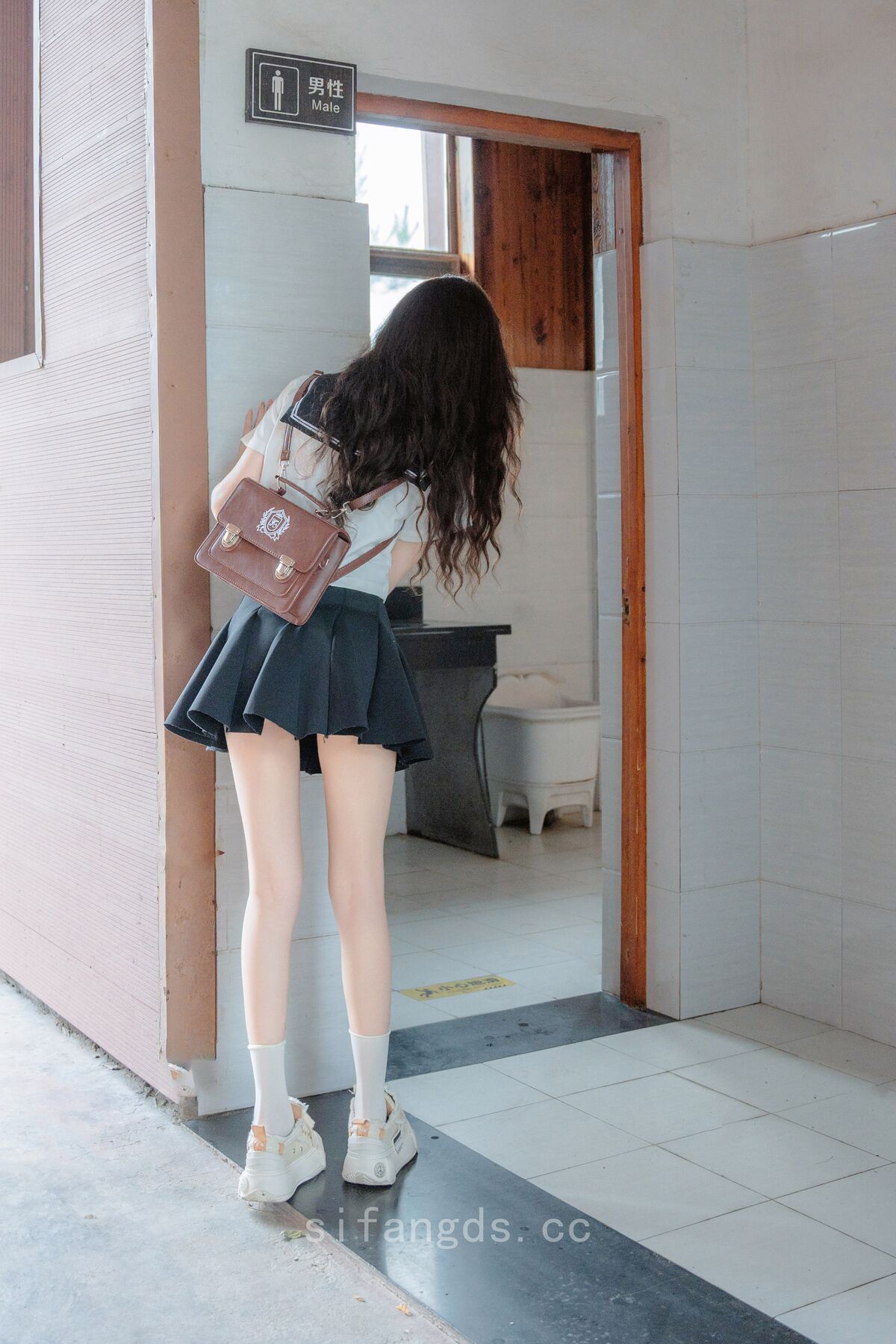 XR Uncensored Pai Huang Gua 拍黄瓜 – R18 秀人网模特 纯真与活力的完美结合 Part01 (51P – 2V)