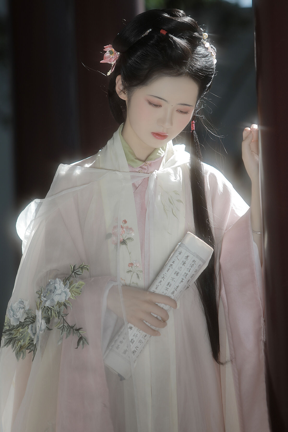 YiTuYu艺图语 Vol.8078 一枝眠眠 (21P)