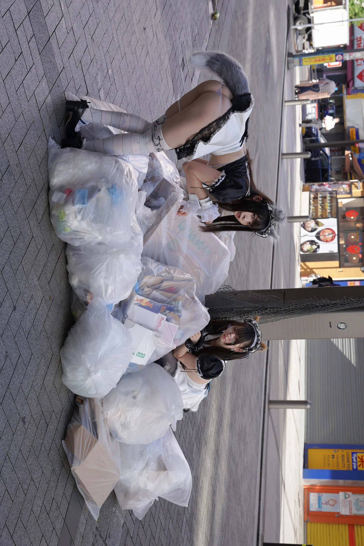 Sui Utatane うたたね翠, Mizuna Shione 水那しおね, 写真集 「野生のメイドがあらわれた！」 Set.03