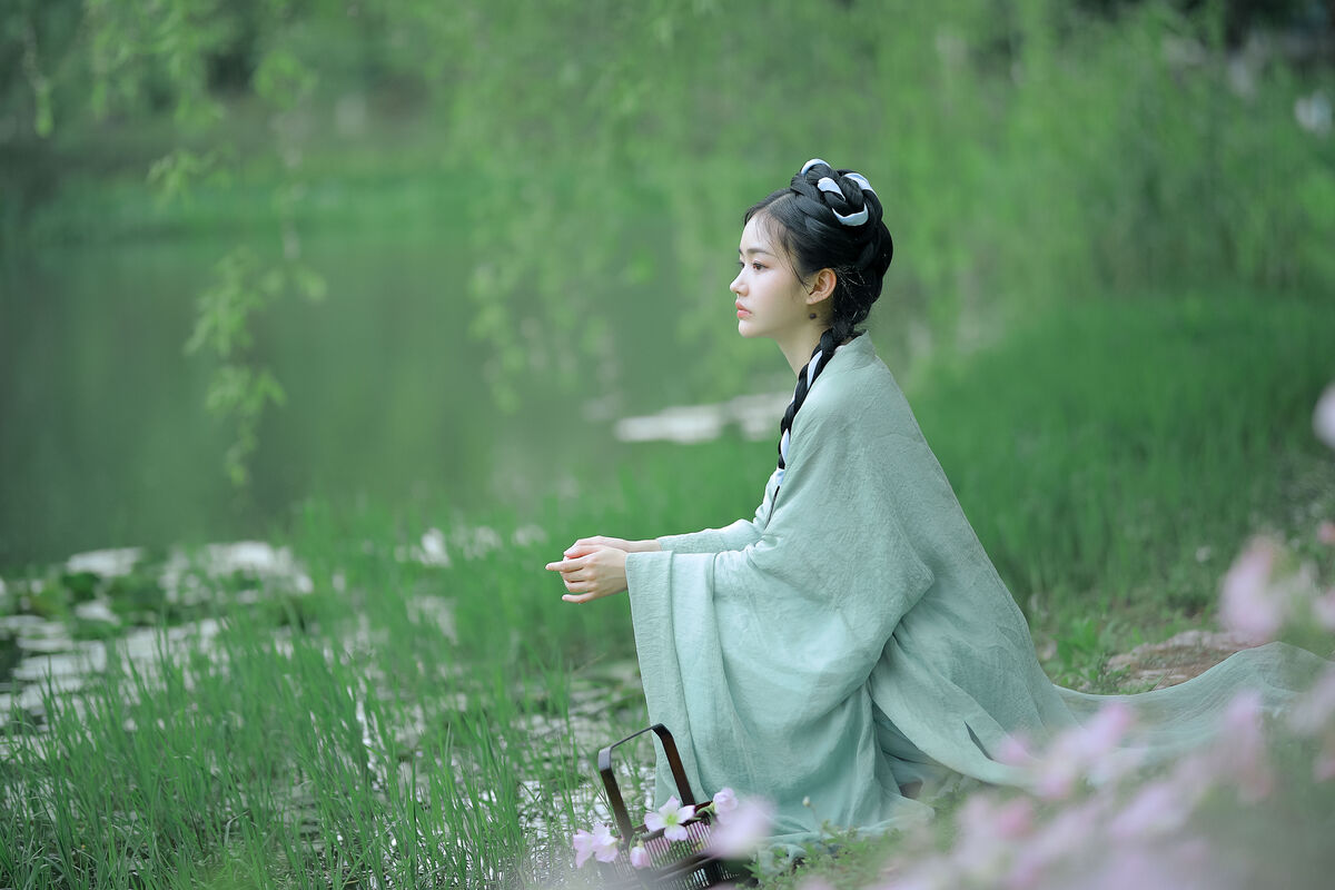 YiTuYu艺图语 Vol.8480 一朵 (23P)